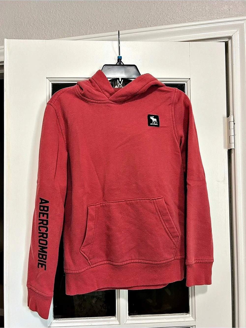Abercrombie Kids boys Red Pullover Hoodie Size 9/10 Like New